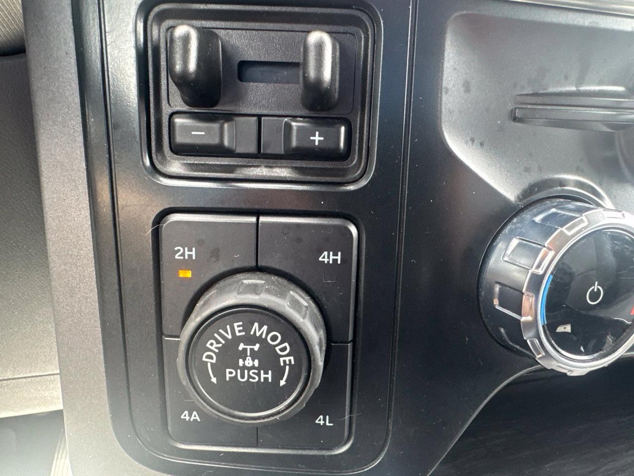 2024 Ford F-150 Lariat Watertown SD 2024 Ford F-150 Lariat Watertown SD