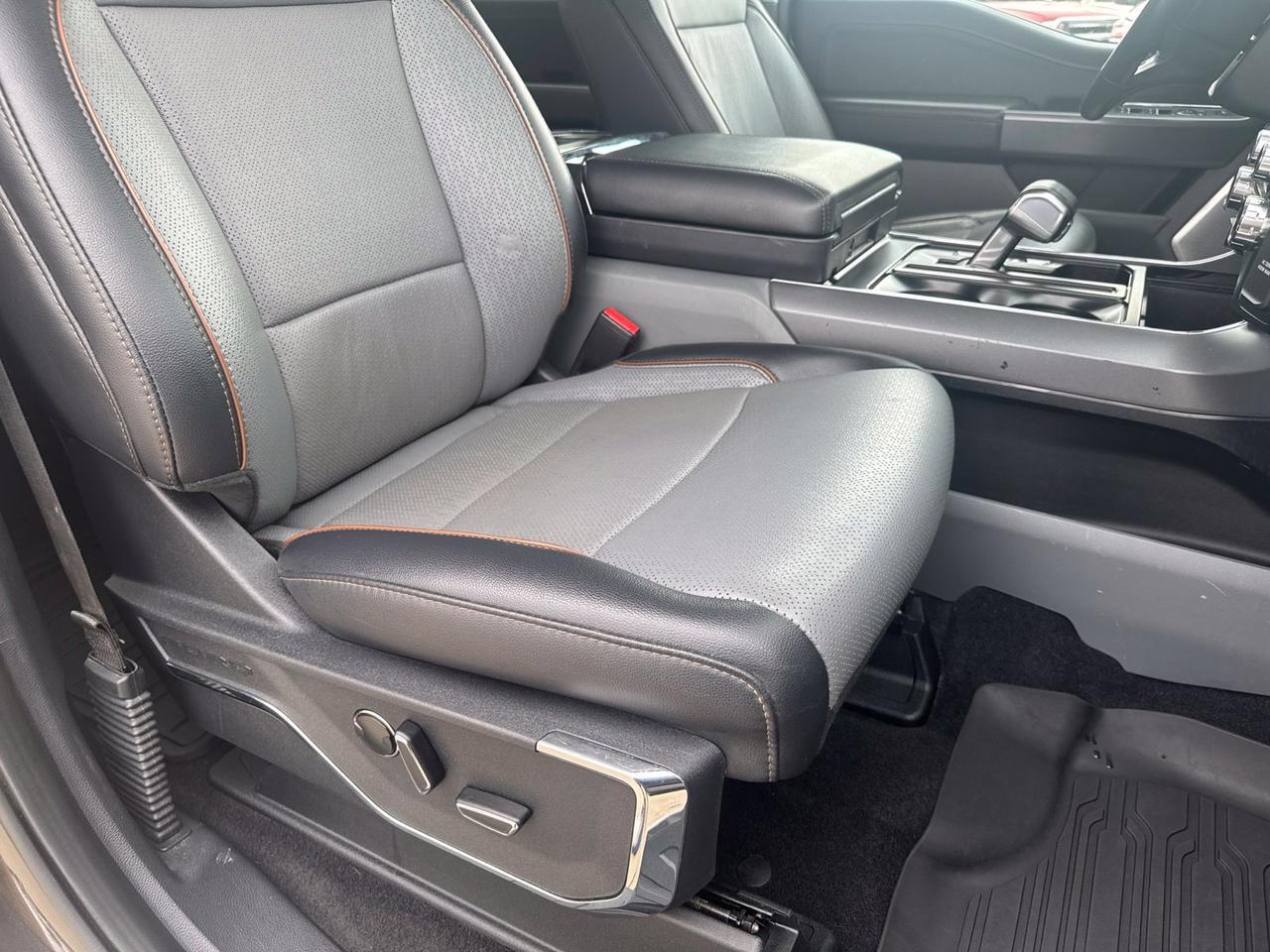 2024 Ford F-150 Lariat Watertown SD 2024 Ford F-150 Lariat Watertown SD