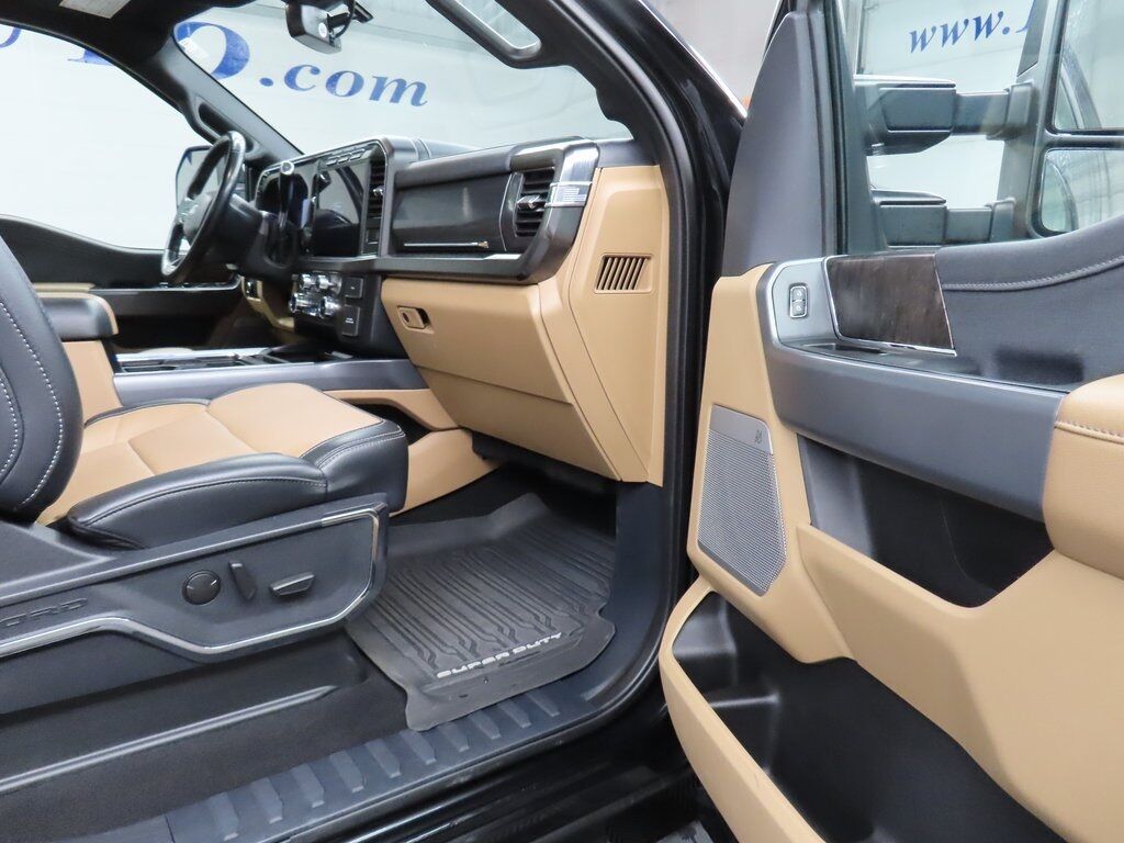 2024 Ford F-250 Super Duty 4x4 Crew Cab Lariat Fond du Lac WI