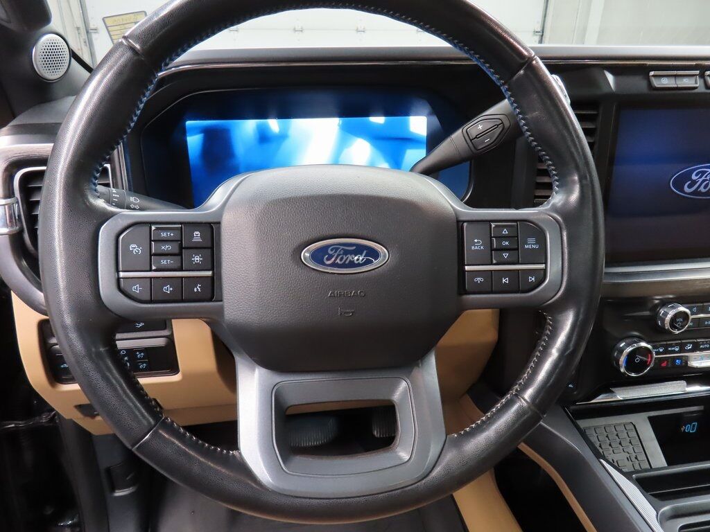 2024 Ford F-250 Super Duty 4x4 Crew Cab Lariat Fond du Lac WI