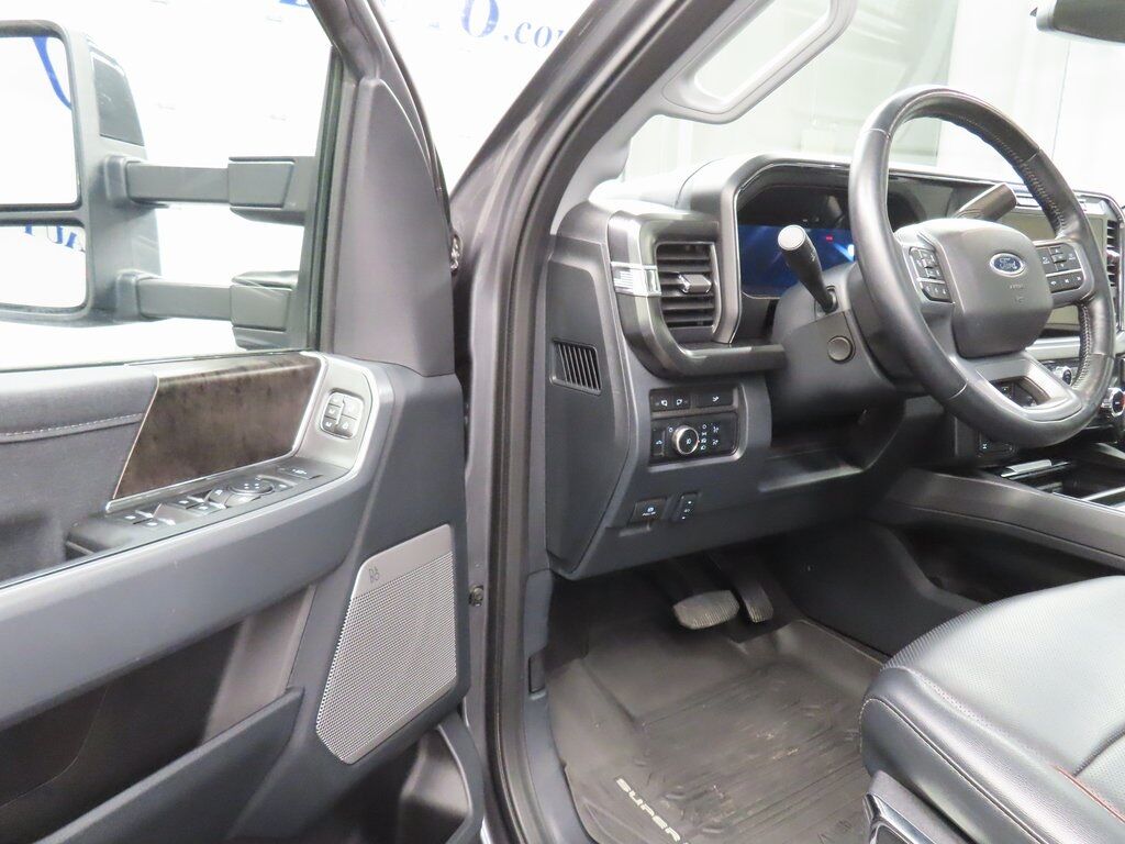 2024 Ford F-250 Super Duty 4x4 Crew Cab Lariat Fond du Lac WI 2024 Ford F-250 Super Duty 4x4 Crew Cab Lariat Fond du Lac WI