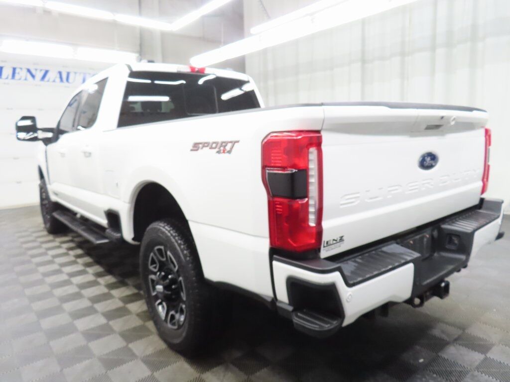 2024 Ford F-250 Super Duty 4x4 Crew Cab Lariat Fond du Lac WI