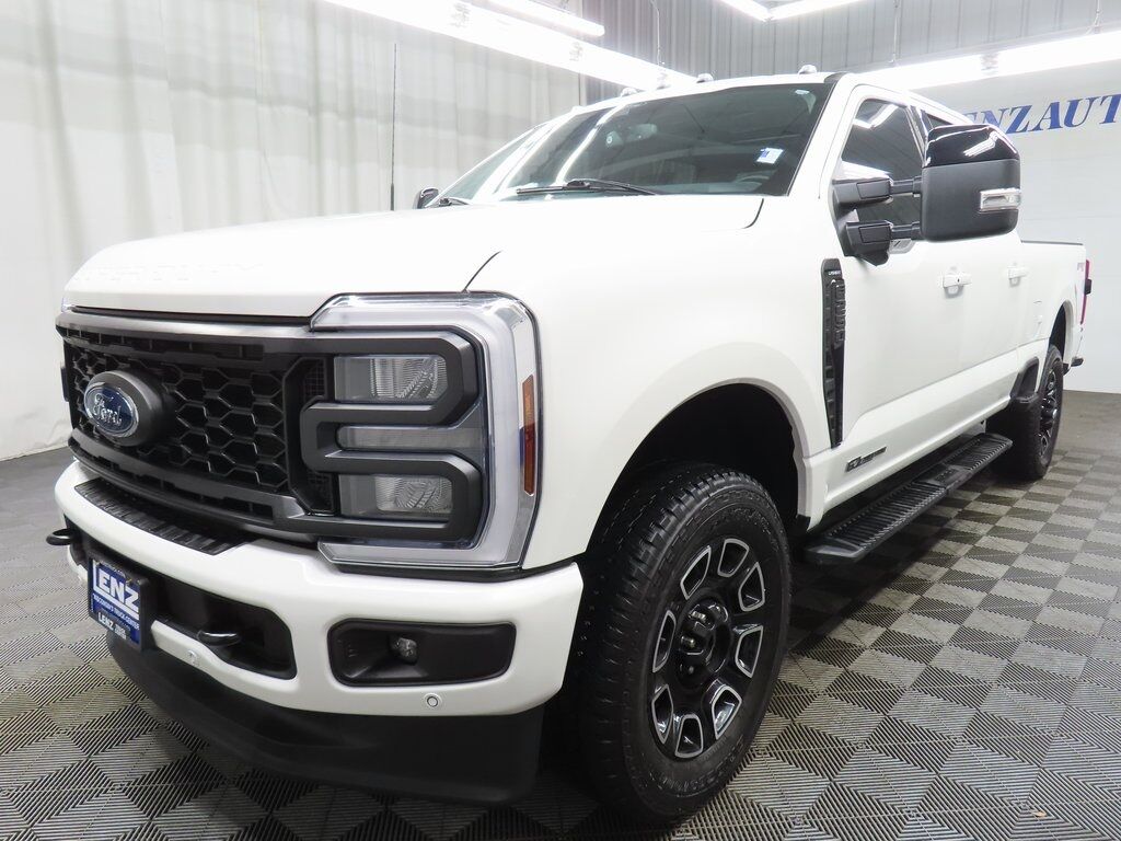 2024 Ford F-250 Super Duty 4x4 Crew Cab Lariat Fond du Lac WI