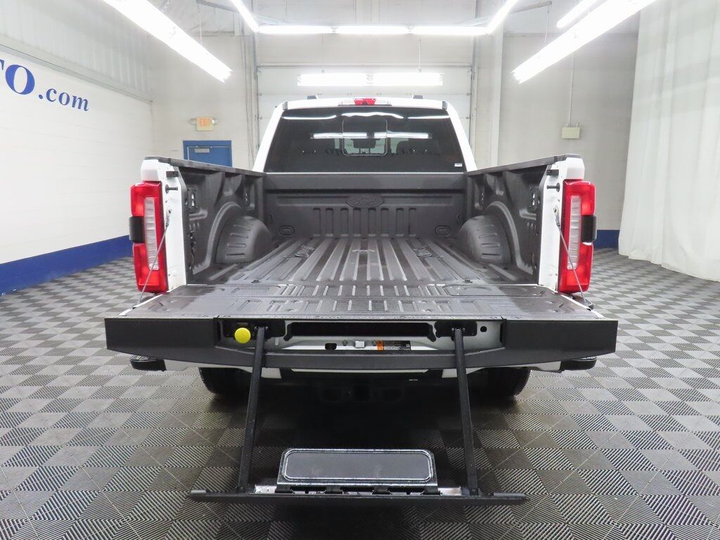2024 Ford F-250 Super Duty 4x4 Crew Cab Lariat Fond du Lac WI