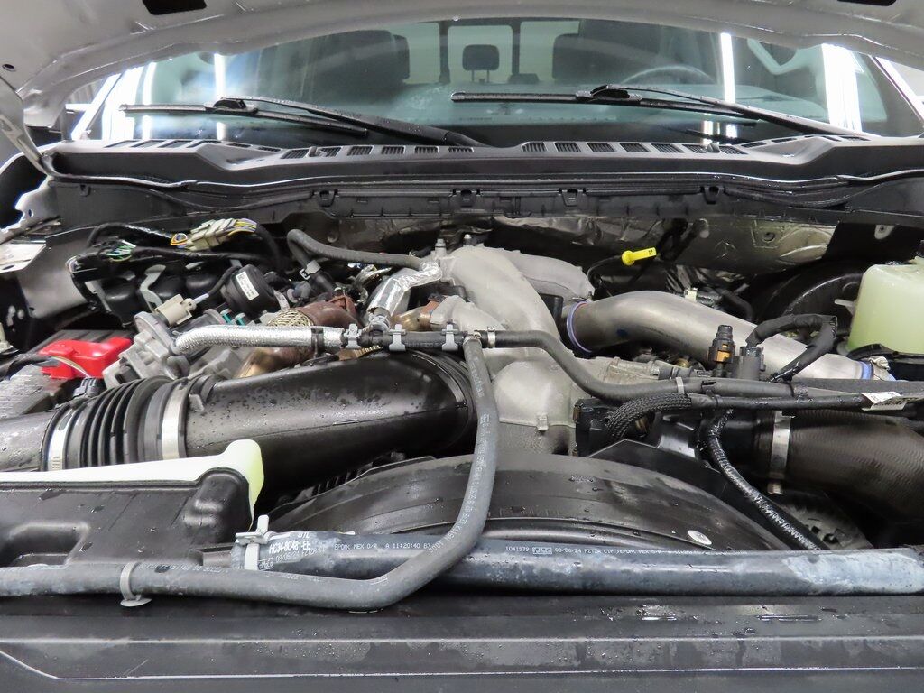 2024 Ford F-250 Super Duty 4x4 Crew Cab Lariat Fond du Lac WI