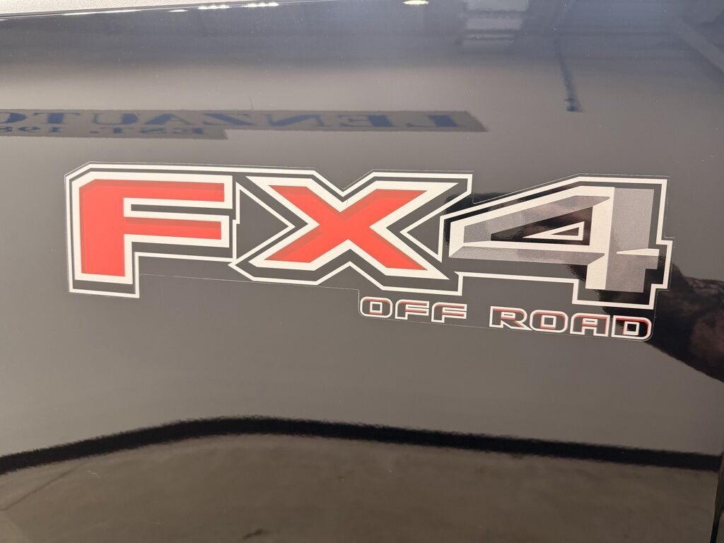 2024 Ford F-250 Super Duty 4x4 Crew Cab Lariat Minocqua WI 2024 Ford F-250 Super Duty 4x4 Crew Cab Lariat Minocqua WI