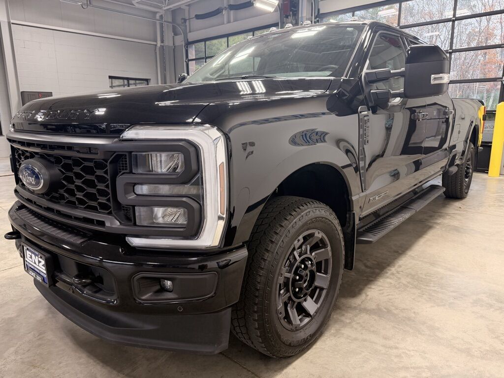 2024 Ford F-250 Super Duty 4x4 Crew Cab Lariat Minocqua WI 2024 Ford F-250 Super Duty 4x4 Crew Cab Lariat Minocqua WI