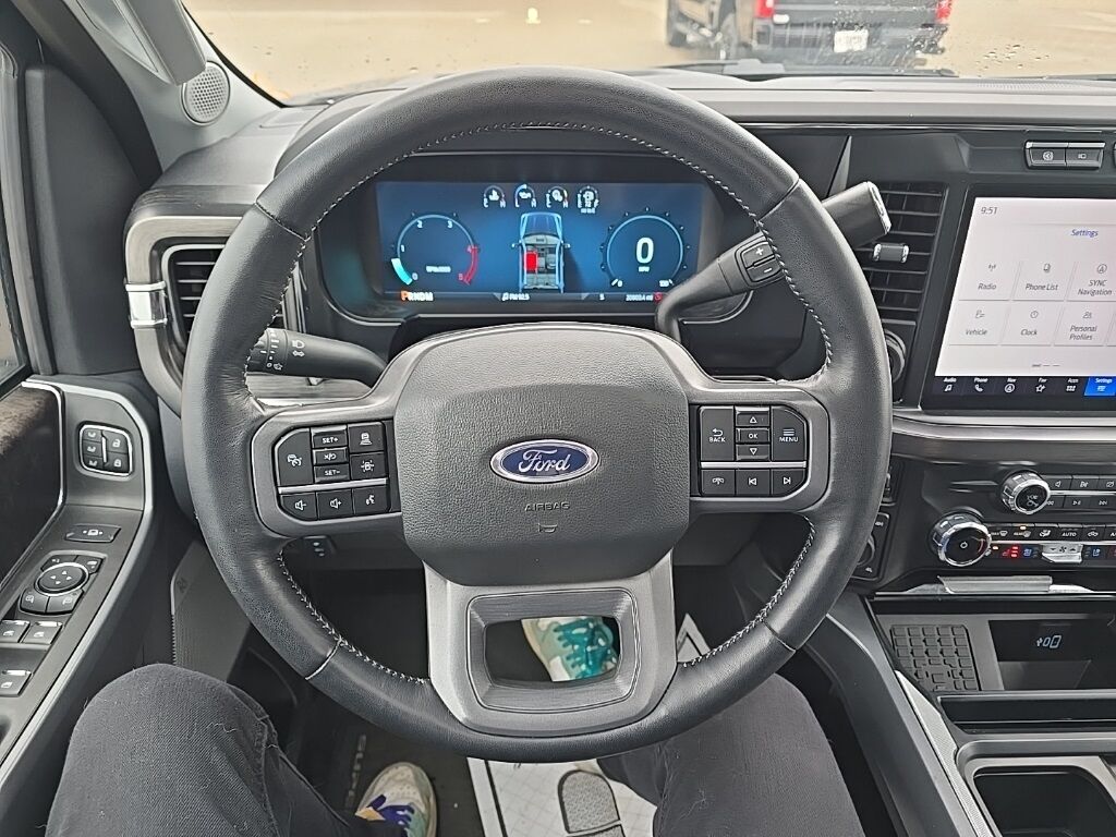 2024 Ford F-250 Super Duty 4x4 Crew Cab Lariat Minocqua WI
