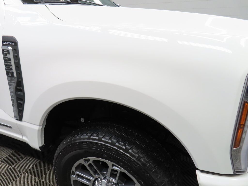 2024 Ford F-250 Super Duty 4x4 Crew Cab Limited Fond du Lac WI 2024 Ford F-250 Super Duty 4x4 Crew Cab Limited Fond du Lac WI