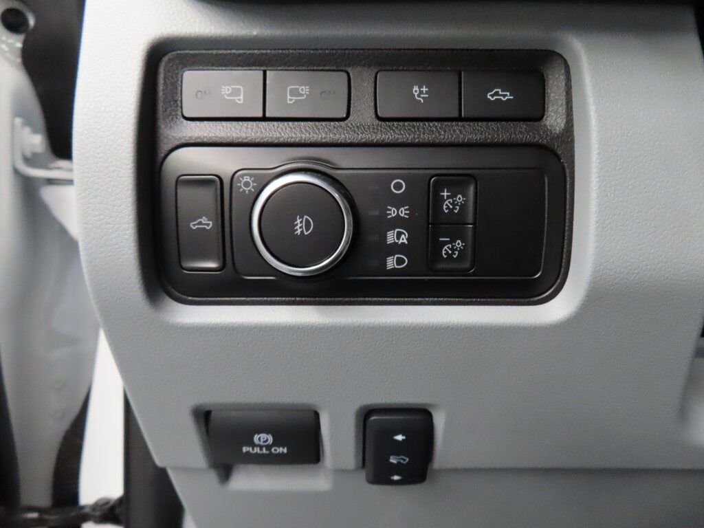 2024 Ford F-250 Super Duty 4x4 Crew Cab Limited Fond du Lac WI 2024 Ford F-250 Super Duty 4x4 Crew Cab Limited Fond du Lac WI