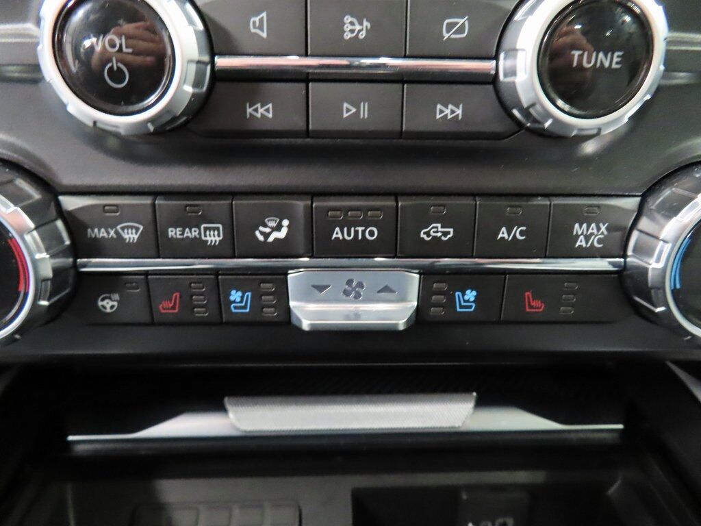 2024 Ford F-250 Super Duty 4x4 Crew Cab Limited Fond du Lac WI 2024 Ford F-250 Super Duty 4x4 Crew Cab Limited Fond du Lac WI