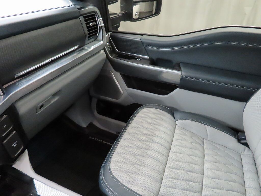 2024 Ford F-250 Super Duty 4x4 Crew Cab Limited Fond du Lac WI 2024 Ford F-250 Super Duty 4x4 Crew Cab Limited Fond du Lac WI