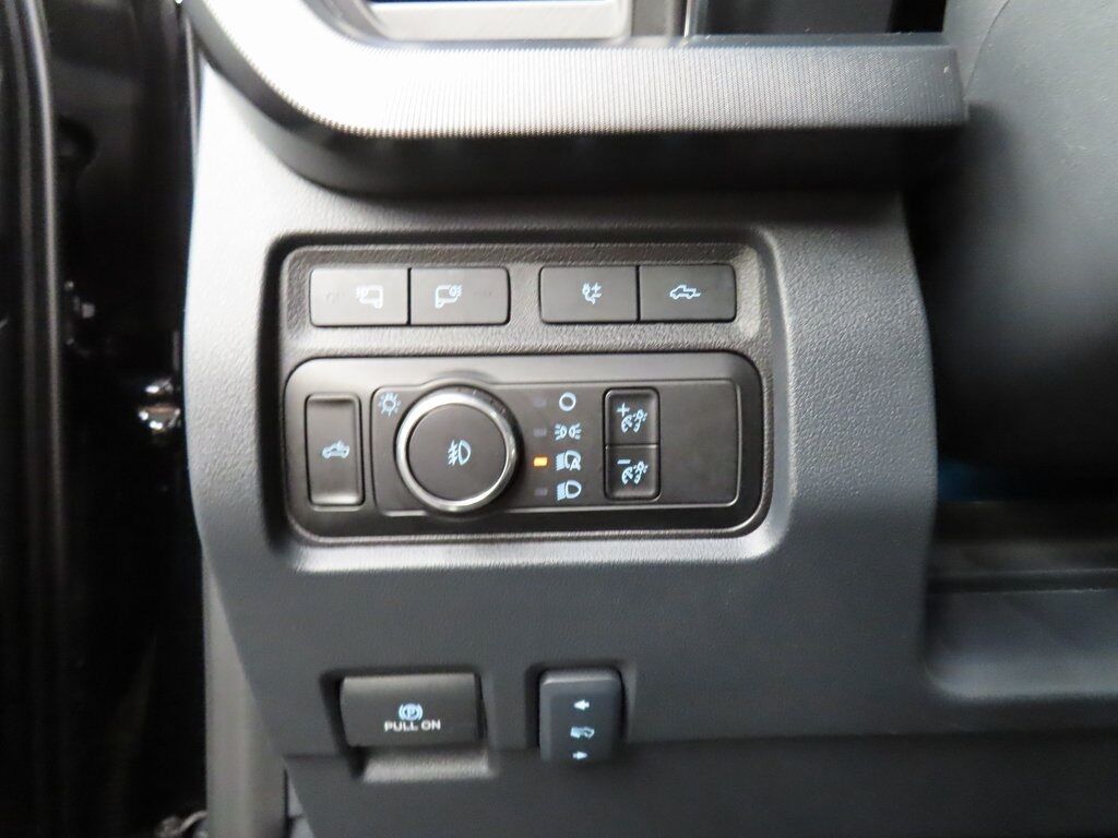 2024 Ford F-250 Super Duty 4x4 Crew Cab Platinum Fond du Lac WI 2024 Ford F-250 Super Duty 4x4 Crew Cab Platinum Fond du Lac WI