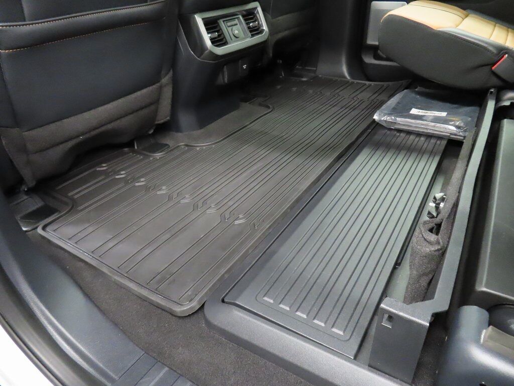 2024 Ford F-250 Super Duty 4x4 Crew Cab Platinum Fond du Lac WI 2024 Ford F-250 Super Duty 4x4 Crew Cab Platinum Fond du Lac WI