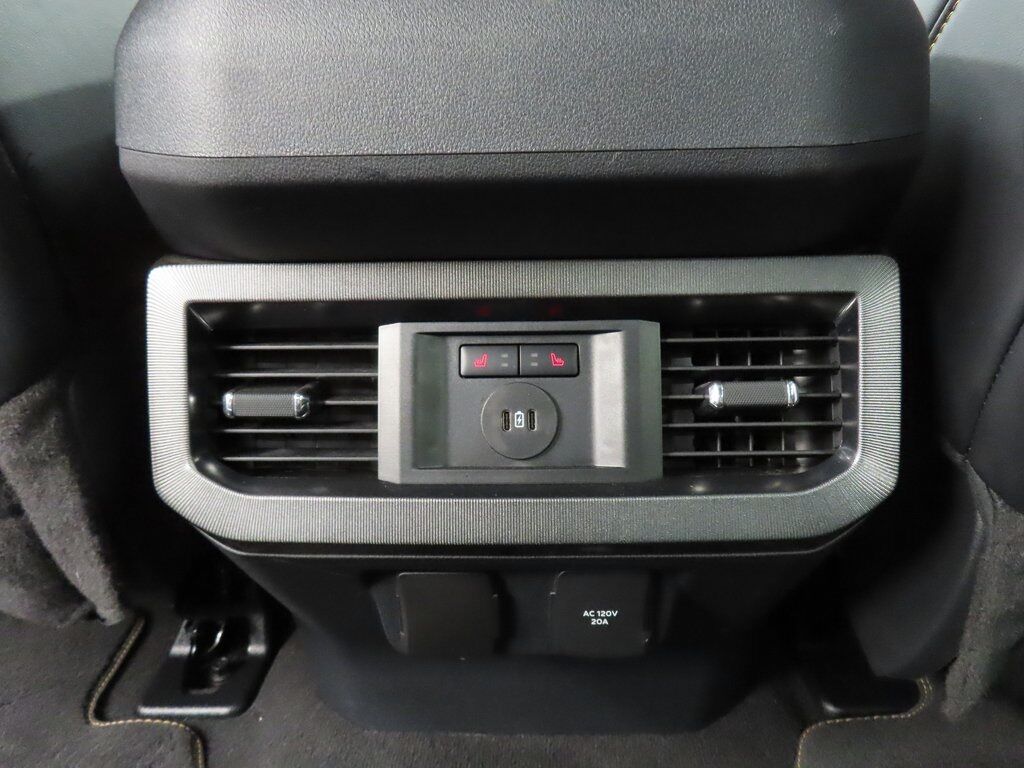 2024 Ford F-250 Super Duty 4x4 Crew Cab Platinum Fond du Lac WI 2024 Ford F-250 Super Duty 4x4 Crew Cab Platinum Fond du Lac WI