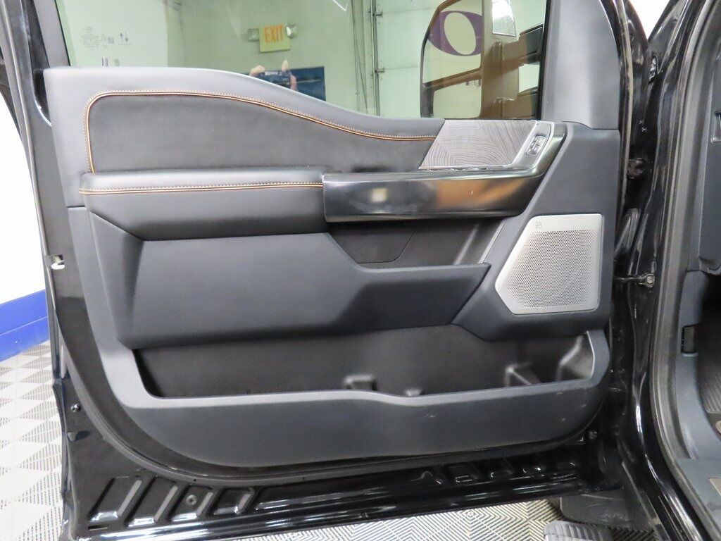 2024 Ford F-250 Super Duty 4x4 Crew Cab Platinum Fond du Lac WI 2024 Ford F-250 Super Duty 4x4 Crew Cab Platinum Fond du Lac WI