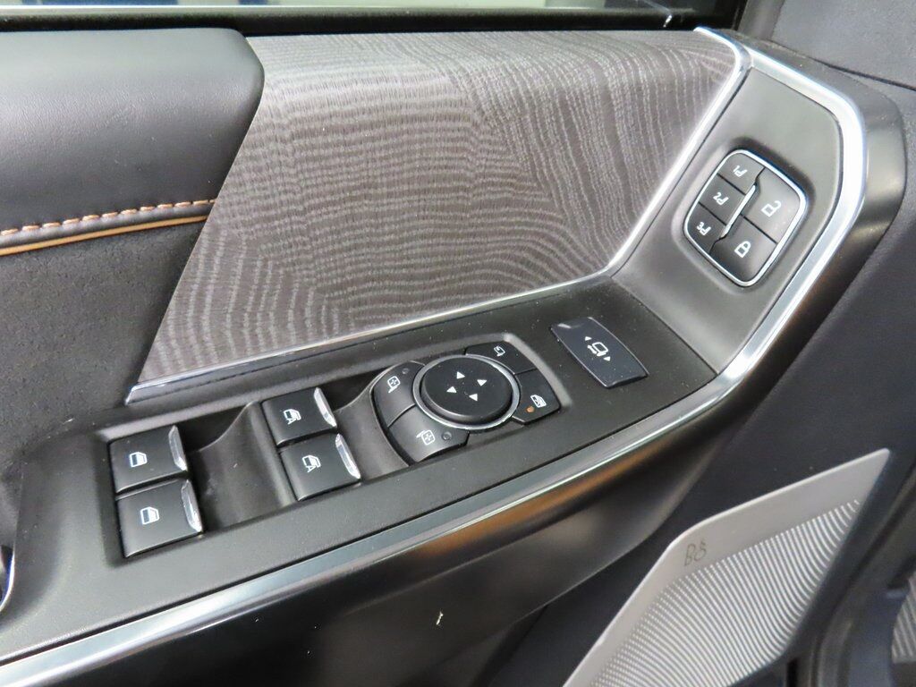 2024 Ford F-250 Super Duty 4x4 Crew Cab Platinum Fond du Lac WI 2024 Ford F-250 Super Duty 4x4 Crew Cab Platinum Fond du Lac WI