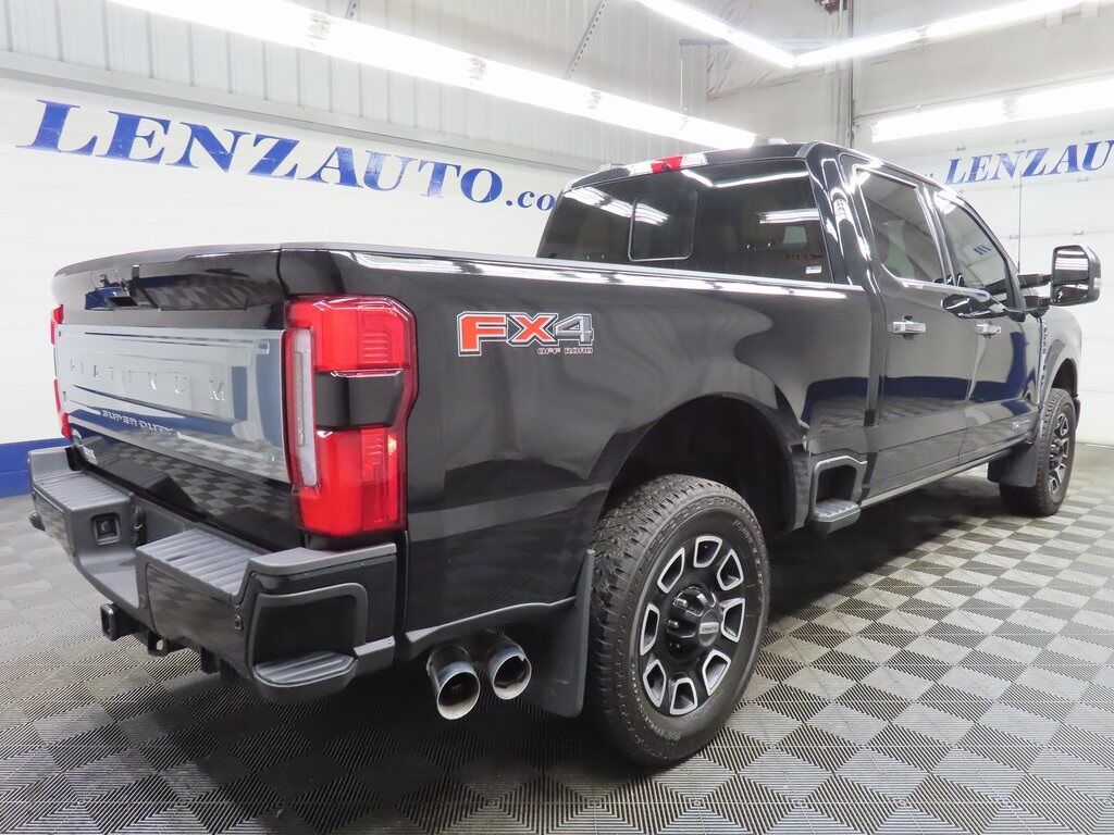 2024 Ford F-250 Super Duty 4x4 Crew Cab Platinum Fond du Lac WI 2024 Ford F-250 Super Duty 4x4 Crew Cab Platinum Fond du Lac WI