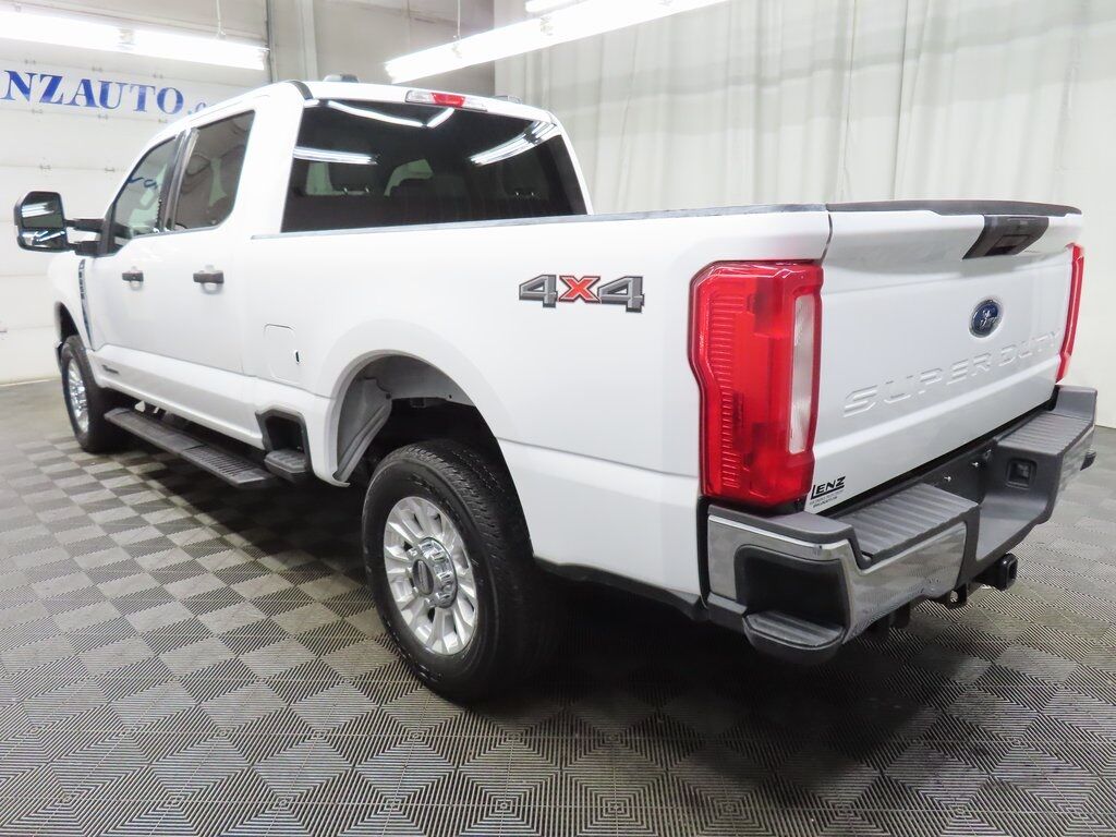 2024 Ford F-250 Super Duty 4x4 Crew Cab XLT Fond du Lac WI 2024 Ford F-250 Super Duty 4x4 Crew Cab XLT Fond du Lac WI