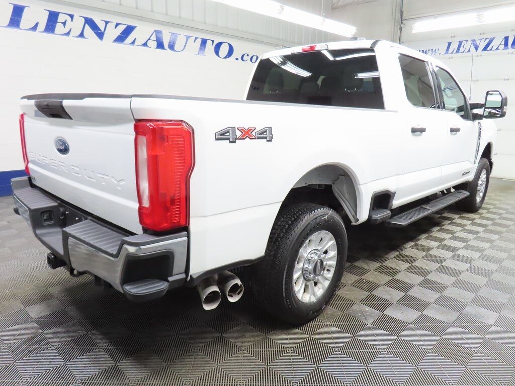 2024 Ford F-250 Super Duty 4x4 Crew Cab XLT Fond du Lac WI 2024 Ford F-250 Super Duty 4x4 Crew Cab XLT Fond du Lac WI