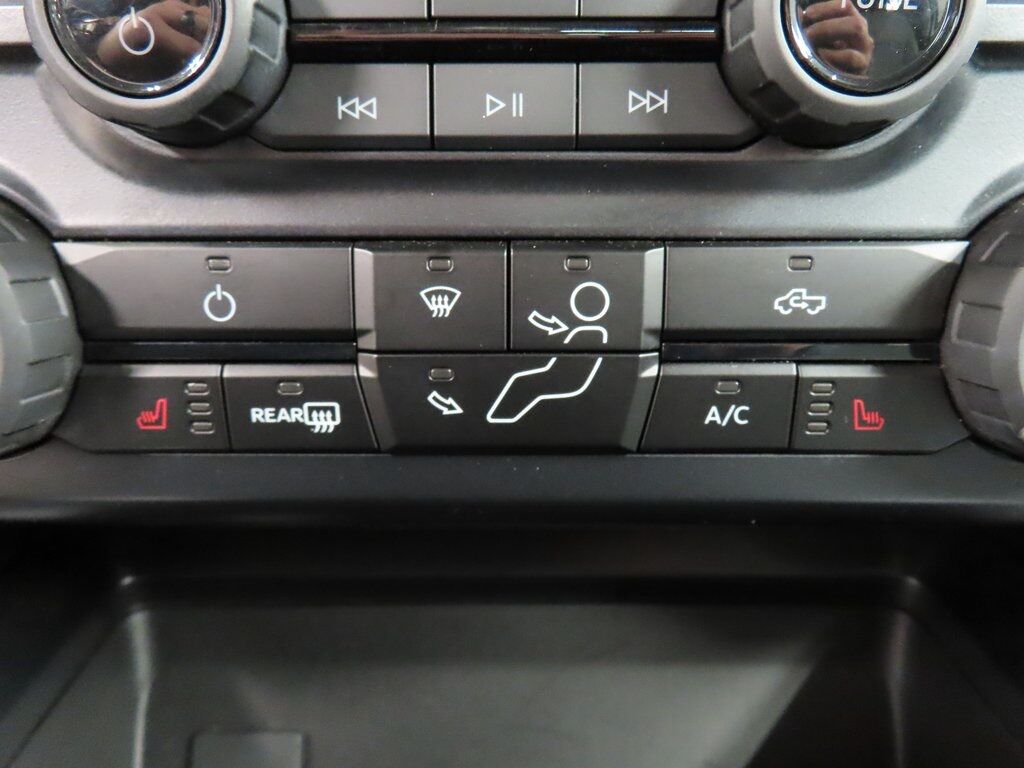 2024 Ford F-250 Super Duty 4x4 Crew Cab XLT Fond du Lac WI 2024 Ford F-250 Super Duty 4x4 Crew Cab XLT Fond du Lac WI