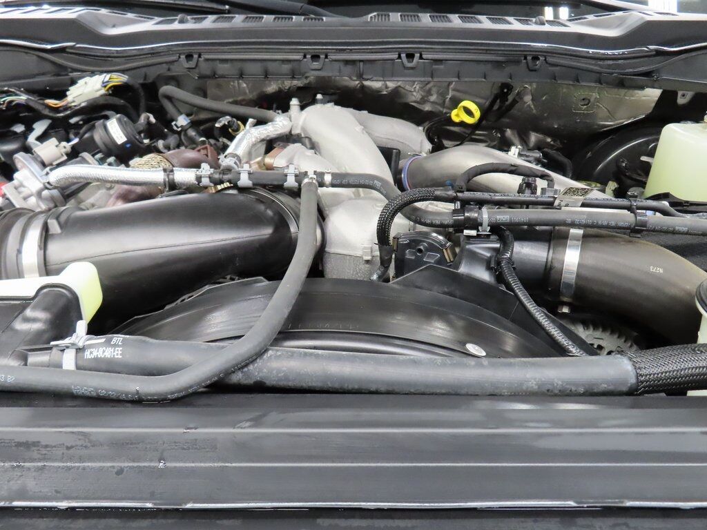 2024 Ford F-250 Super Duty 4x4 Crew Cab XLT Fond du Lac WI 2024 Ford F-250 Super Duty 4x4 Crew Cab XLT Fond du Lac WI