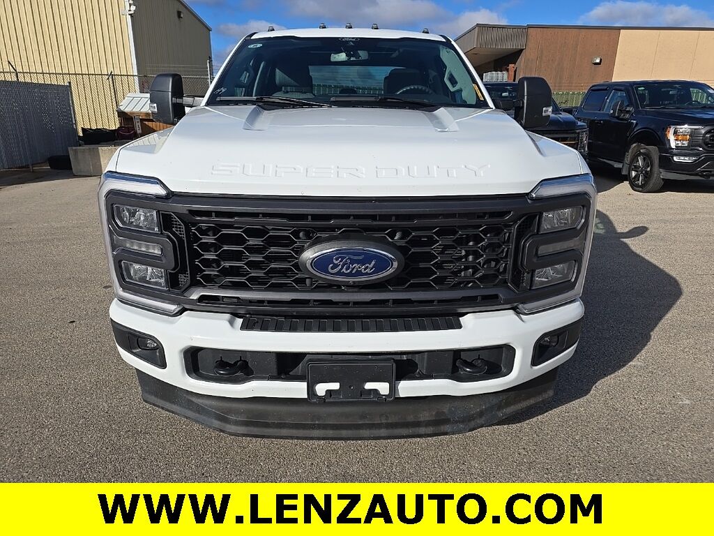 2024 Ford F-250 Super Duty 4x4 Crew Cab XLT Fond du Lac WI 2024 Ford F-250 Super Duty 4x4 Crew Cab XLT Fond du Lac WI