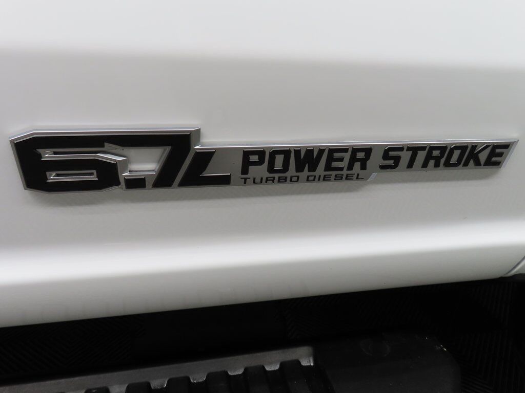 2024 Ford F-250 Super Duty 4x4 Crew Cab XLT Fond du Lac WI 2024 Ford F-250 Super Duty 4x4 Crew Cab XLT Fond du Lac WI