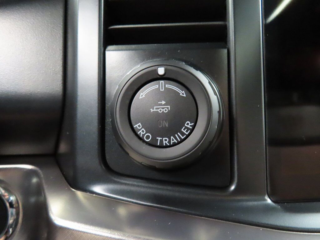 2024 Ford F-350 Super Duty 4x4 Crew Cab King Ranch SRW Fond du Lac WI 2024 Ford F-350 Super Duty 4x4 Crew Cab King Ranch SRW Fond du Lac WI