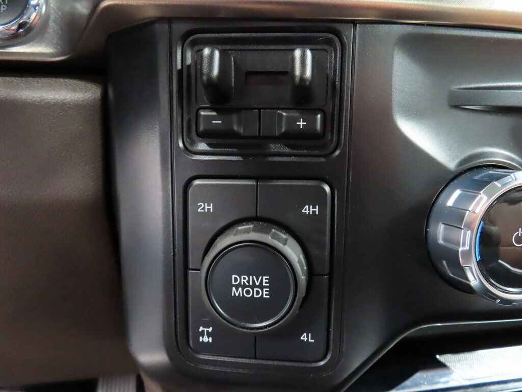 2024 Ford F-350 Super Duty 4x4 Crew Cab King Ranch SRW Fond du Lac WI 2024 Ford F-350 Super Duty 4x4 Crew Cab King Ranch SRW Fond du Lac WI