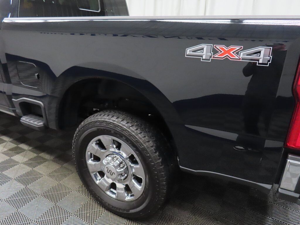 2024 Ford F-350 Super Duty 4x4 Crew Cab King Ranch SRW Fond du Lac WI 2024 Ford F-350 Super Duty 4x4 Crew Cab King Ranch SRW Fond du Lac WI