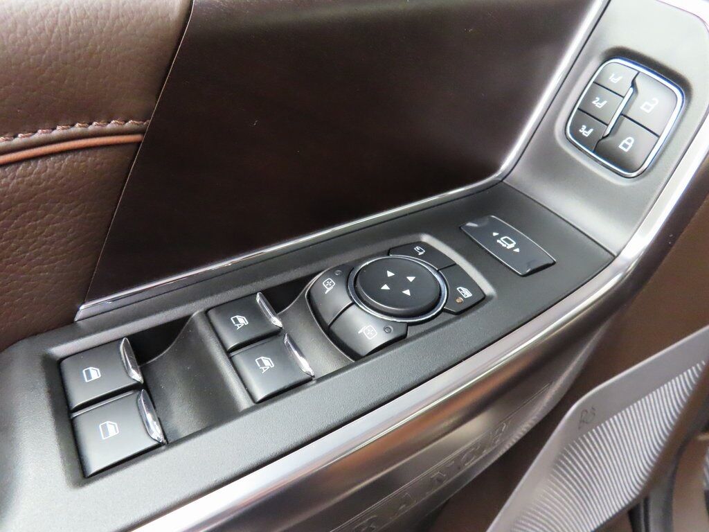 2024 Ford F-350 Super Duty 4x4 Crew Cab King Ranch SRW Fond du Lac WI 2024 Ford F-350 Super Duty 4x4 Crew Cab King Ranch SRW Fond du Lac WI