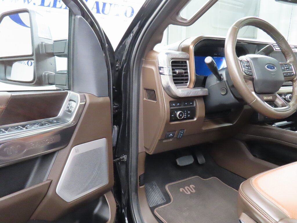 2024 Ford F-350 Super Duty 4x4 Crew Cab King Ranch SRW Fond du Lac WI 2024 Ford F-350 Super Duty 4x4 Crew Cab King Ranch SRW Fond du Lac WI