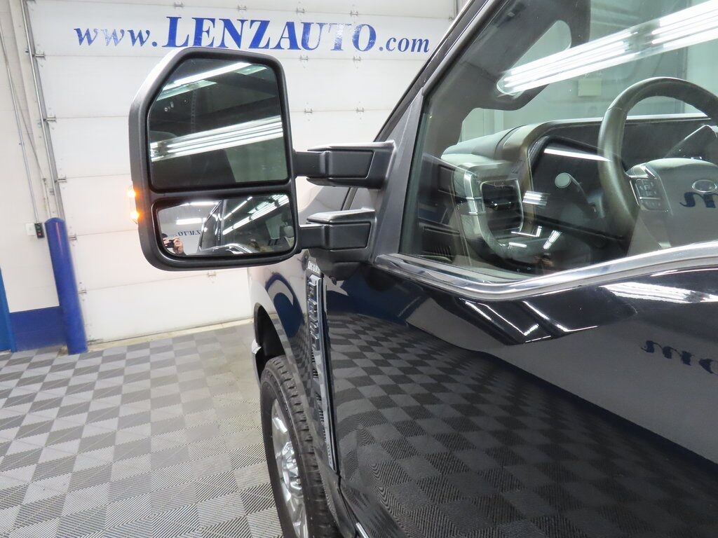 2024 Ford F-350 Super Duty 4x4 Crew Cab King Ranch SRW Fond du Lac WI 2024 Ford F-350 Super Duty 4x4 Crew Cab King Ranch SRW Fond du Lac WI