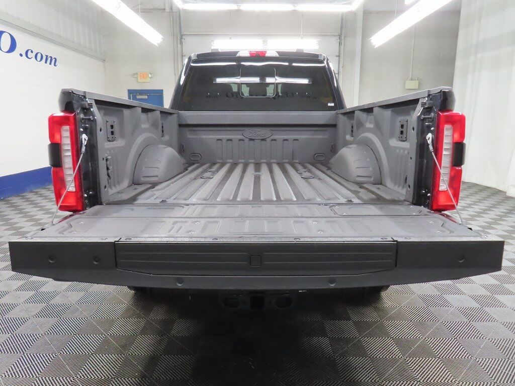 2024 Ford F-350 Super Duty 4x4 Crew Cab King Ranch SRW Fond du Lac WI 2024 Ford F-350 Super Duty 4x4 Crew Cab King Ranch SRW Fond du Lac WI