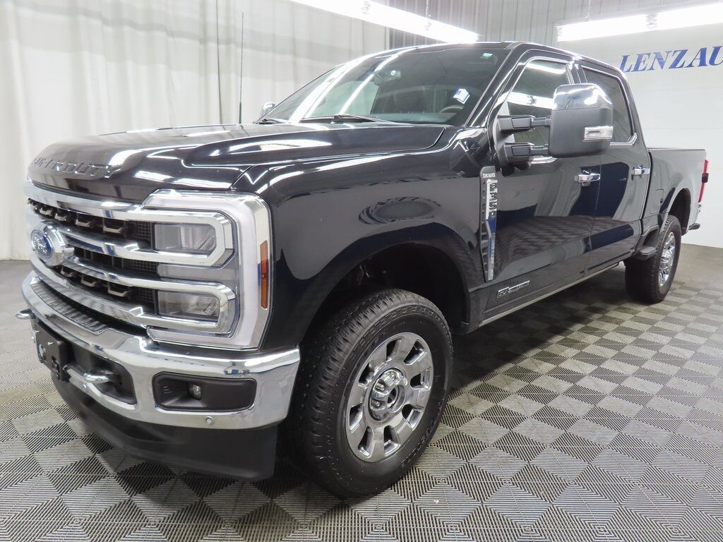 2024 Ford F-350 Super Duty 4x4 Crew Cab King Ranch SRW Fond du Lac WI 2024 Ford F-350 Super Duty 4x4 Crew Cab King Ranch SRW Fond du Lac WI