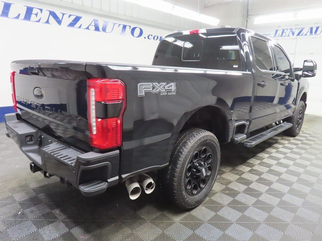 2024 Ford F-350 Super Duty 4x4 Crew Cab Lariat Fond du Lac WI 2024 Ford F-350 Super Duty 4x4 Crew Cab Lariat Fond du Lac WI