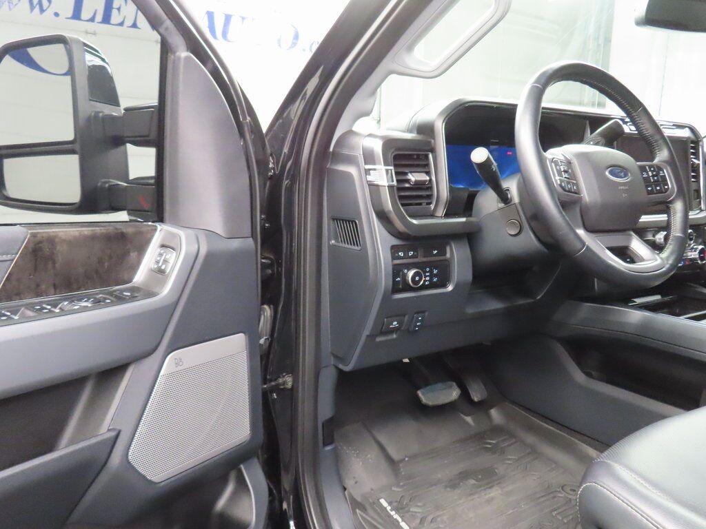 2024 Ford F-350 Super Duty 4x4 Crew Cab Lariat SRW Fond du Lac WI 2024 Ford F-350 Super Duty 4x4 Crew Cab Lariat SRW Fond du Lac WI