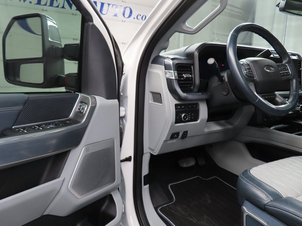 2024 Ford F-350 Super Duty 4x4 Crew Cab Limited SRW Fond du Lac WI 2024 Ford F-350 Super Duty 4x4 Crew Cab Limited SRW Fond du Lac WI