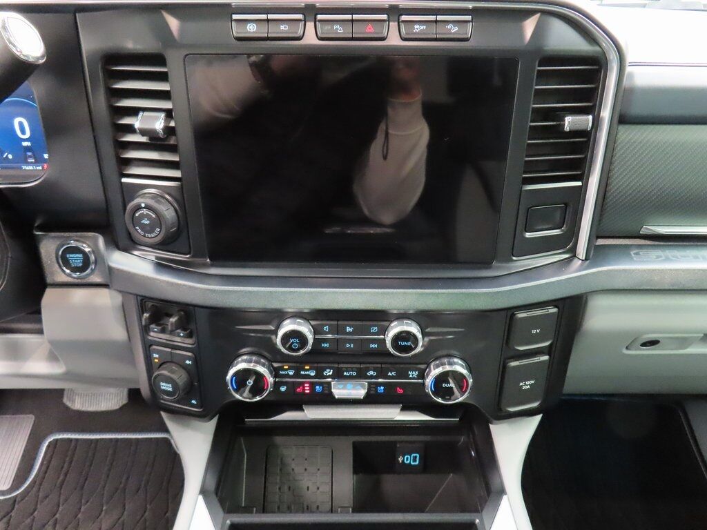 2024 Ford F-350 Super Duty 4x4 Crew Cab Limited SRW Fond du Lac WI 2024 Ford F-350 Super Duty 4x4 Crew Cab Limited SRW Fond du Lac WI