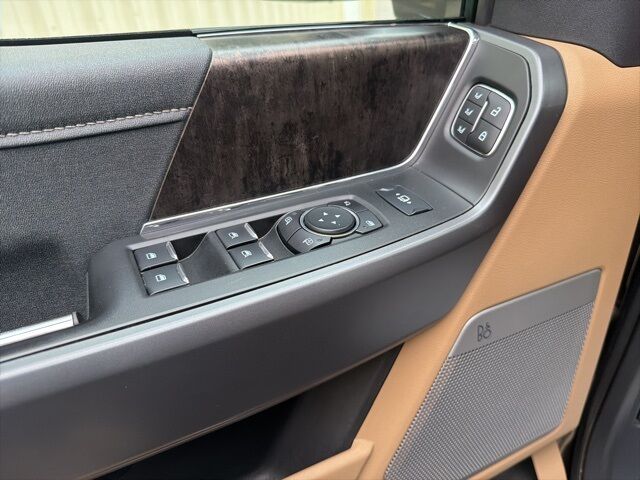 2024 Ford F-350SD Lariat Watertown SD 2024 Ford F-350SD Lariat Watertown SD