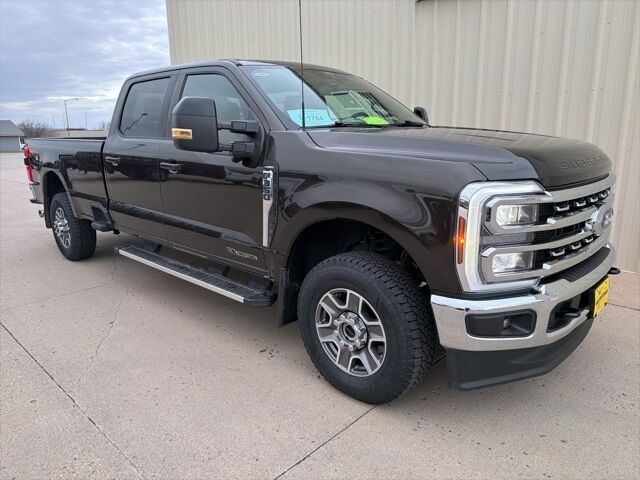 2024 Ford F-350SD Lariat Watertown SD 2024 Ford F-350SD Lariat Watertown SD
