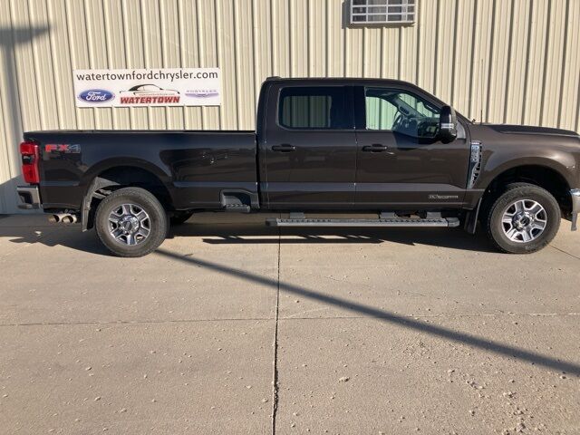 2024 Ford F-350SD Lariat Watertown SD 2024 Ford F-350SD Lariat Watertown SD