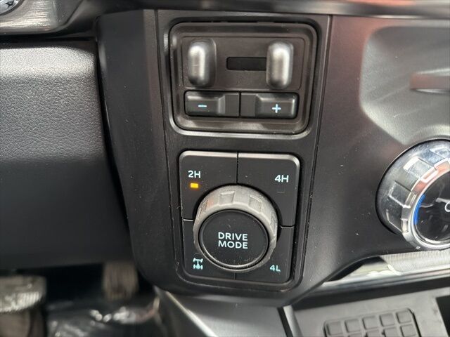 2024 Ford F-350SD Lariat Watertown SD 2024 Ford F-350SD Lariat Watertown SD