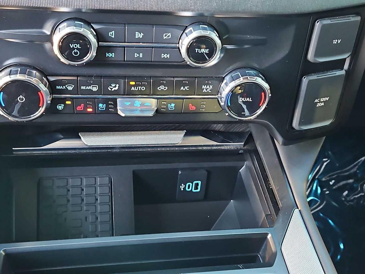 2024 Ford Super Duty F-250 SRW Platinum Irving TX