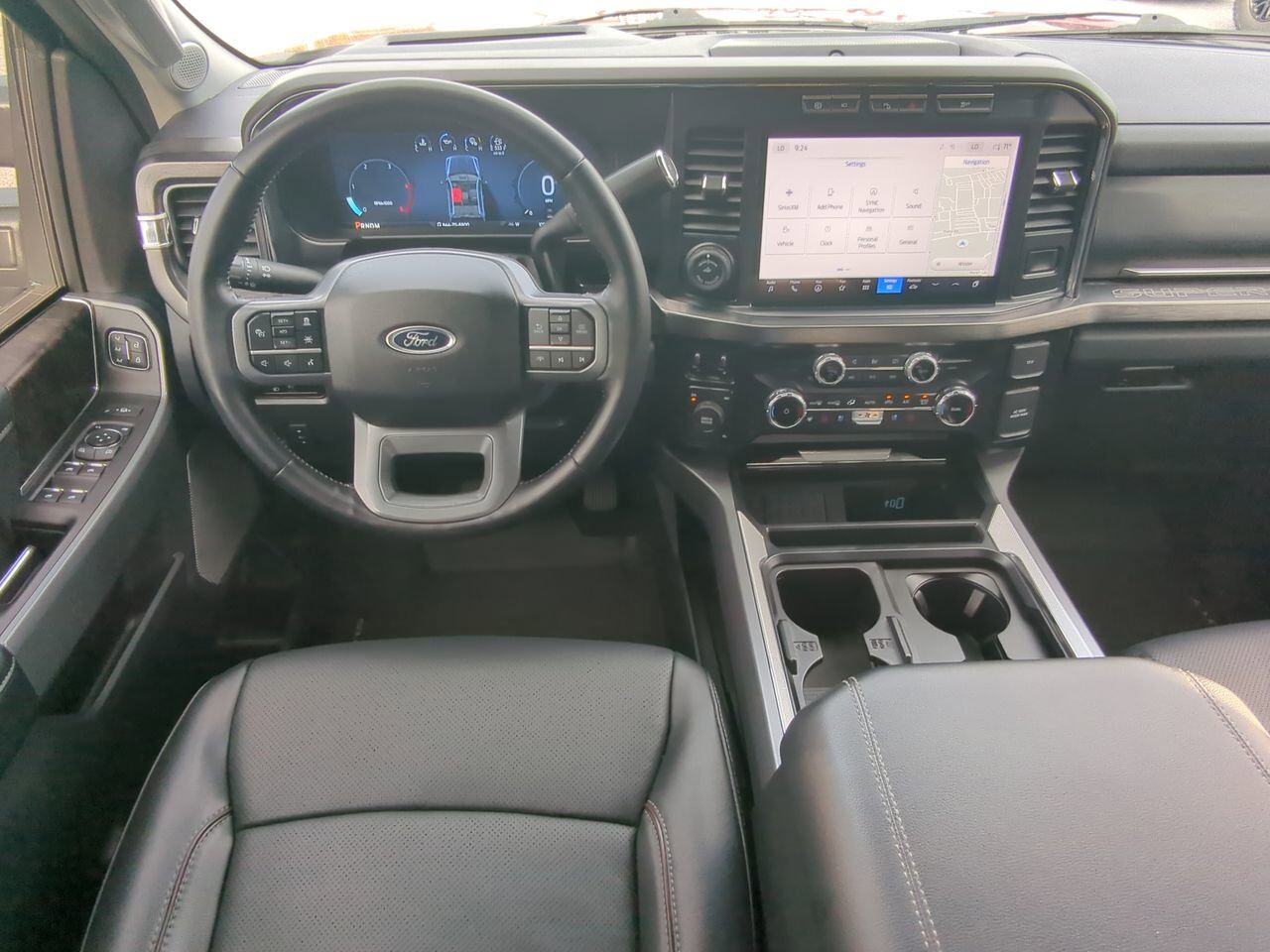 2024 Ford Super Duty F-350 DRW LARIAT Appleton WI