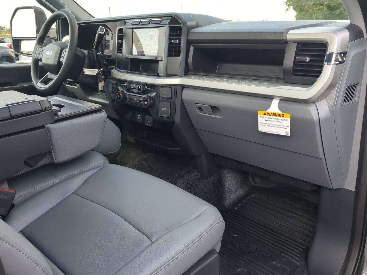 2024 Ford Super Duty F-550 DRW 19.5ft Chevron Rollback Appleton WI