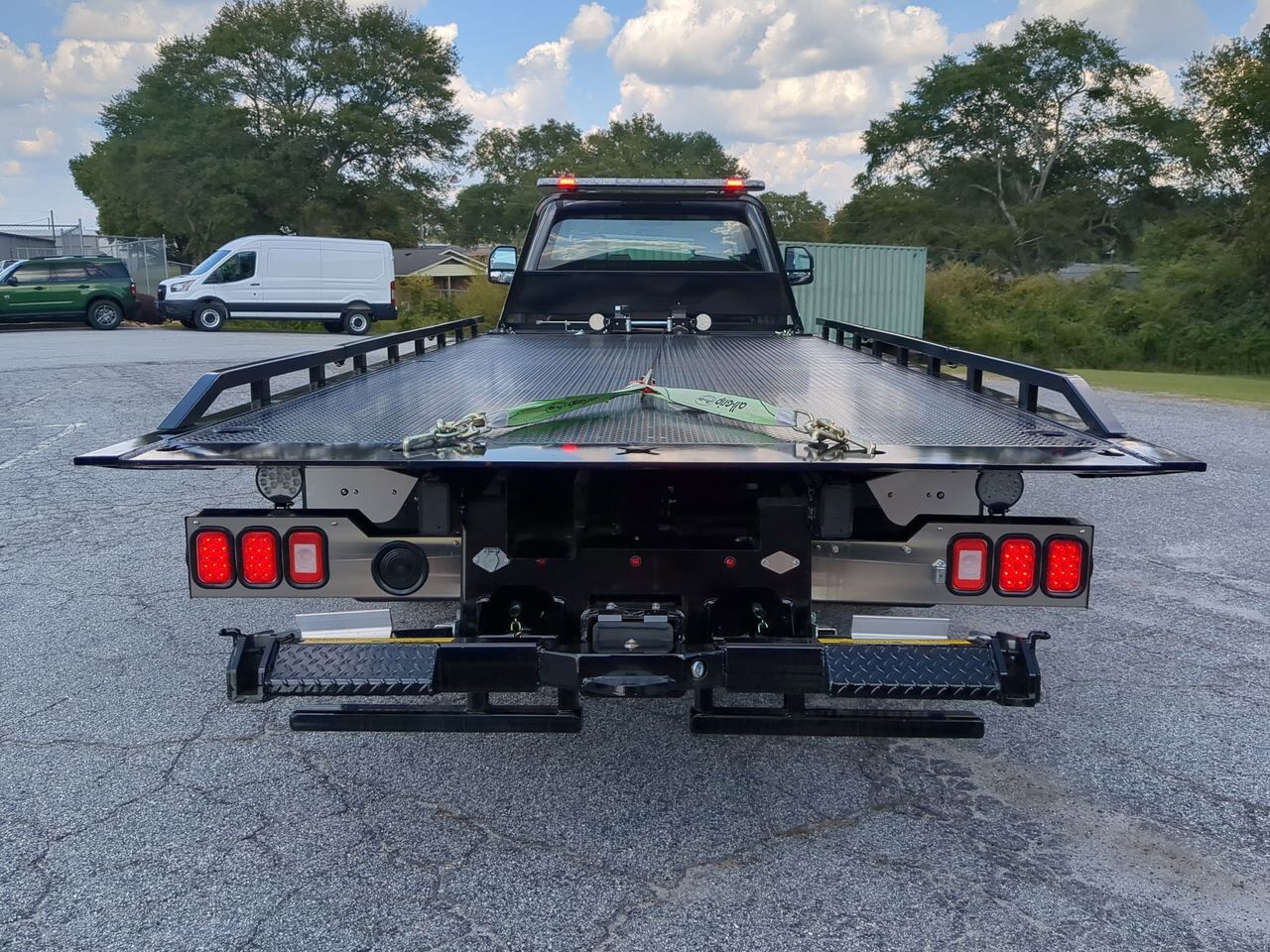 2024 Ford Super Duty F-550 DRW 19.5ft Chevron Rollback Appleton WI