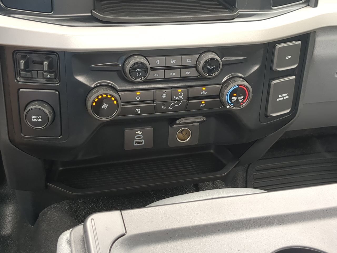 2024 Ford Super Duty F-550 DRW Rollback Appleton WI