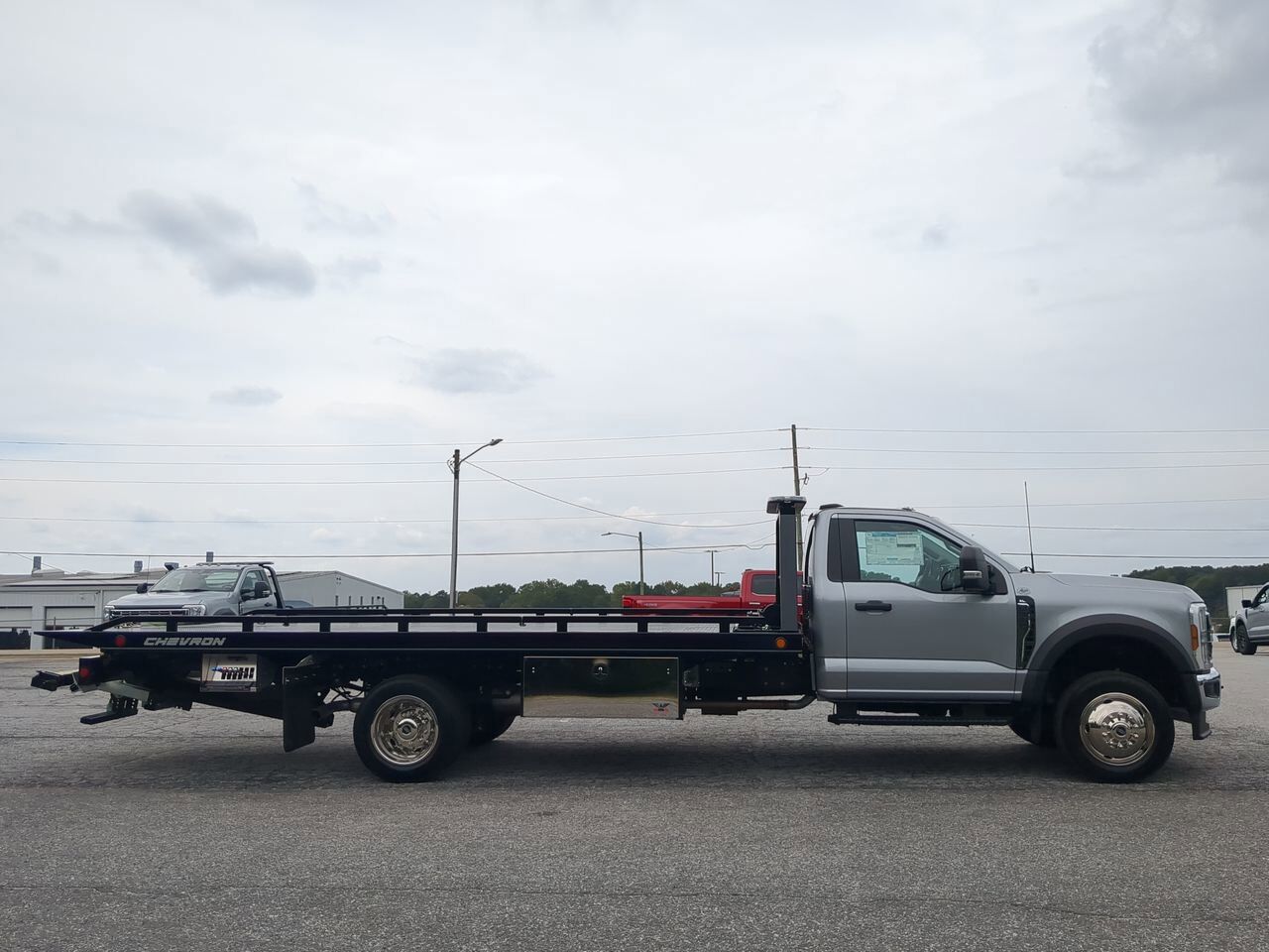 2024 Ford Super Duty F-550 DRW Rollback Appleton WI